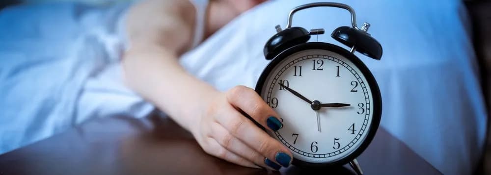 Ile człowiek spala kalorii podczas snu? Odkryj zaskakujące fakty