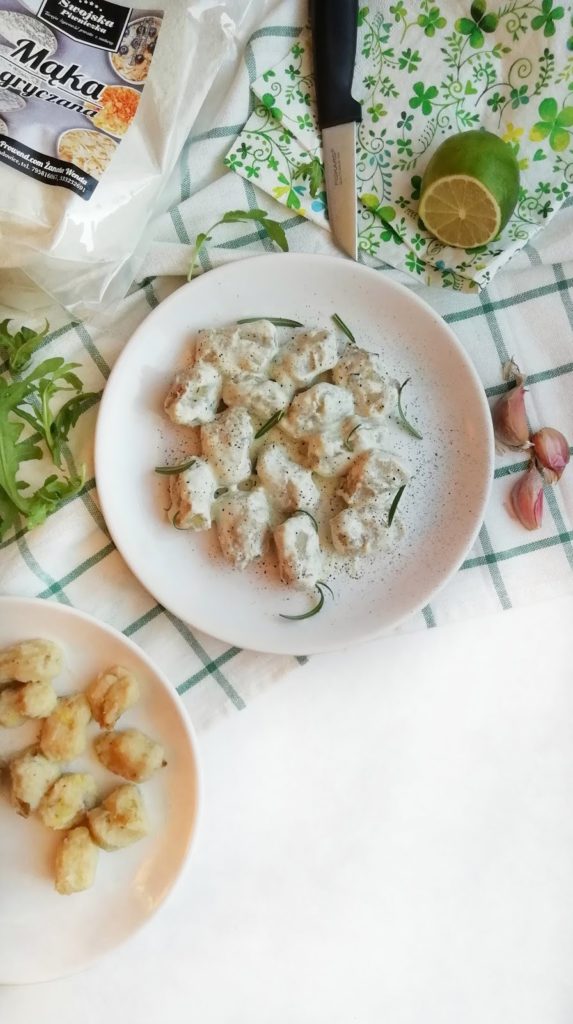 Gnocchi w sosie limonkowo-rozmarynowym